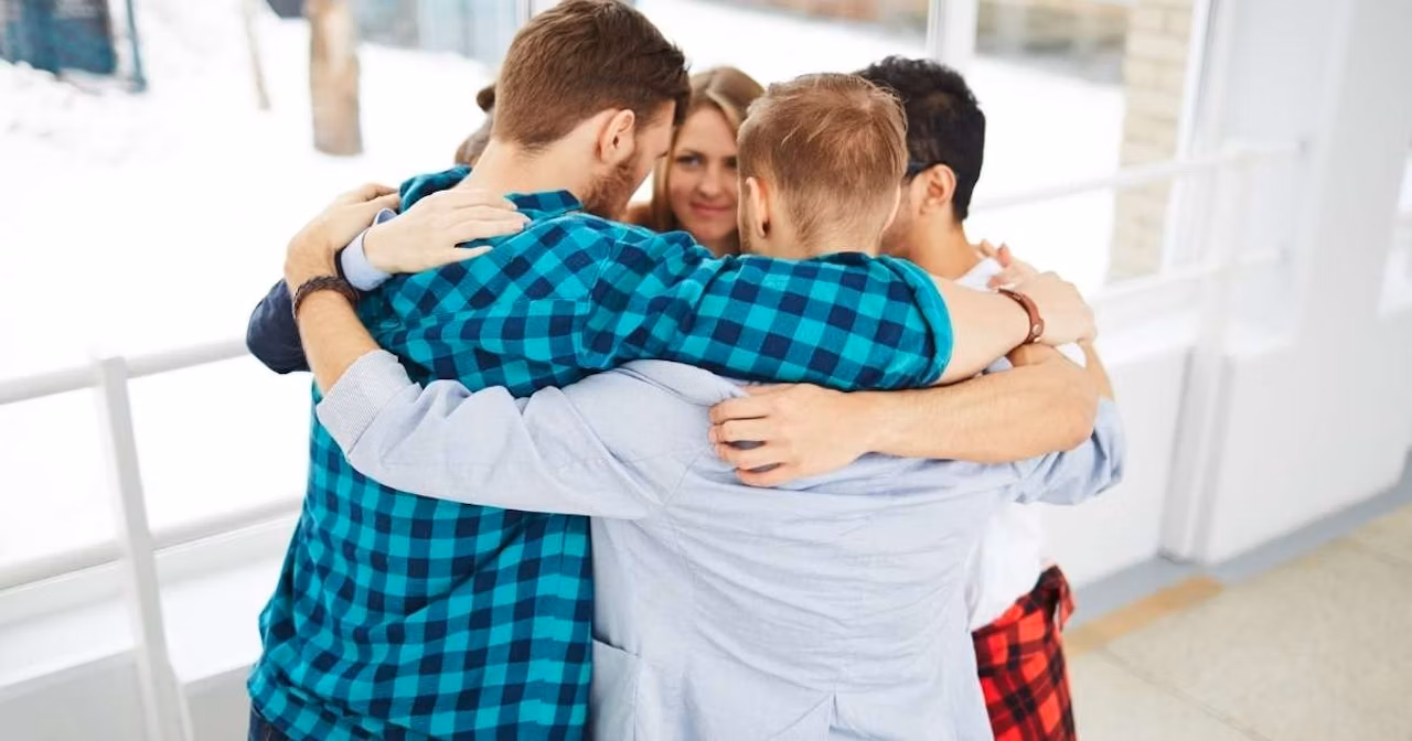 Destek Sistemleri: Aile, Arkadaşlar ve İş Arkadaşlarıyla İşbirliği İçinde Olma