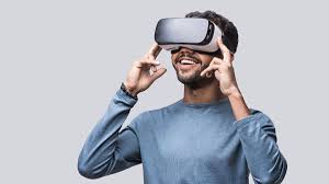 Sanal Gerçeklik ve Artırılmış Gerçeklik: Dijital Dünyada Yeni Deneyimler