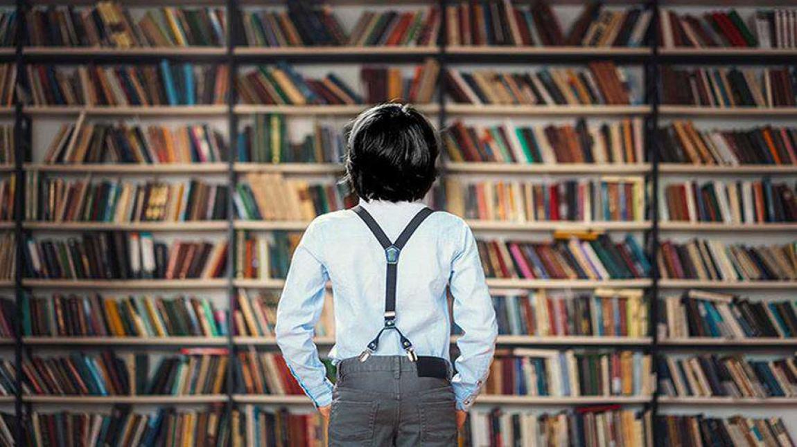 Kitap Kulübü: Popüler ve Etkileyici Kitapları Okuyucularla Tartışın