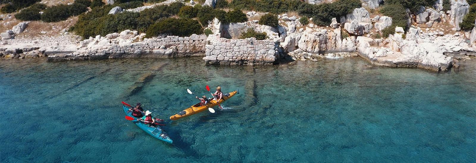 Kano ve Deniz Kayağı: Su Üzerinde Macera
