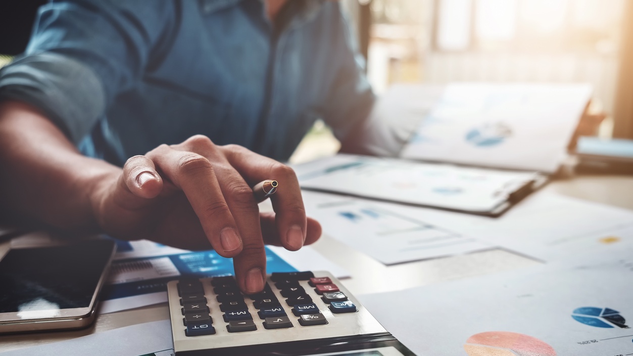 Finansal Okuryazarlık: Kişisel Finans Eğitimi ve Kaynaklarından Yararlanma