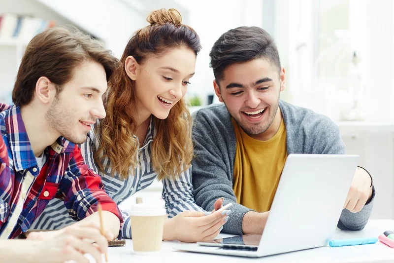 İletişimi Geliştirmek ve Motivasyonu Korumak İçin İletişim Stratejileri