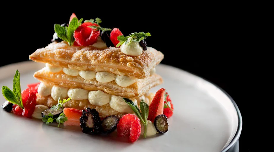 Dünya'nın Lezzetli Tatlıları: Kültürel Tatlılar, Pastalar ve Tatlı İçecekler