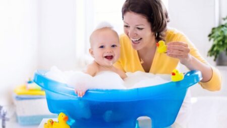 Bebeğinize Banyo Yaptırmada İpuçları