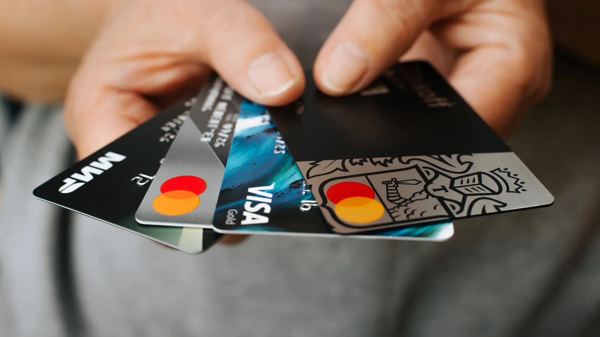 Visa Kart ve MasterCard Arasındaki Farklar Nelerdir?