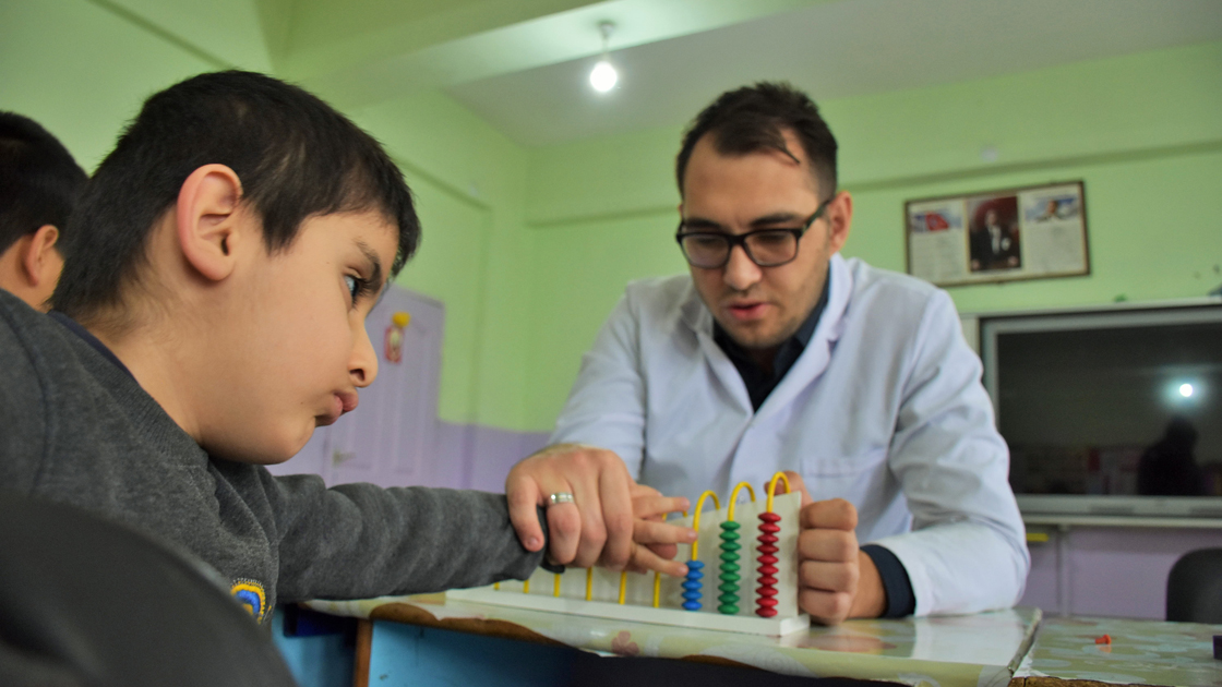 Görme Engelli Öğrencilere Özel Eğitim Modelleri