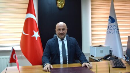 Baş Hekim Nasıl Olunur, Ne İş Yapar, Maaşları Ne Kadar?
