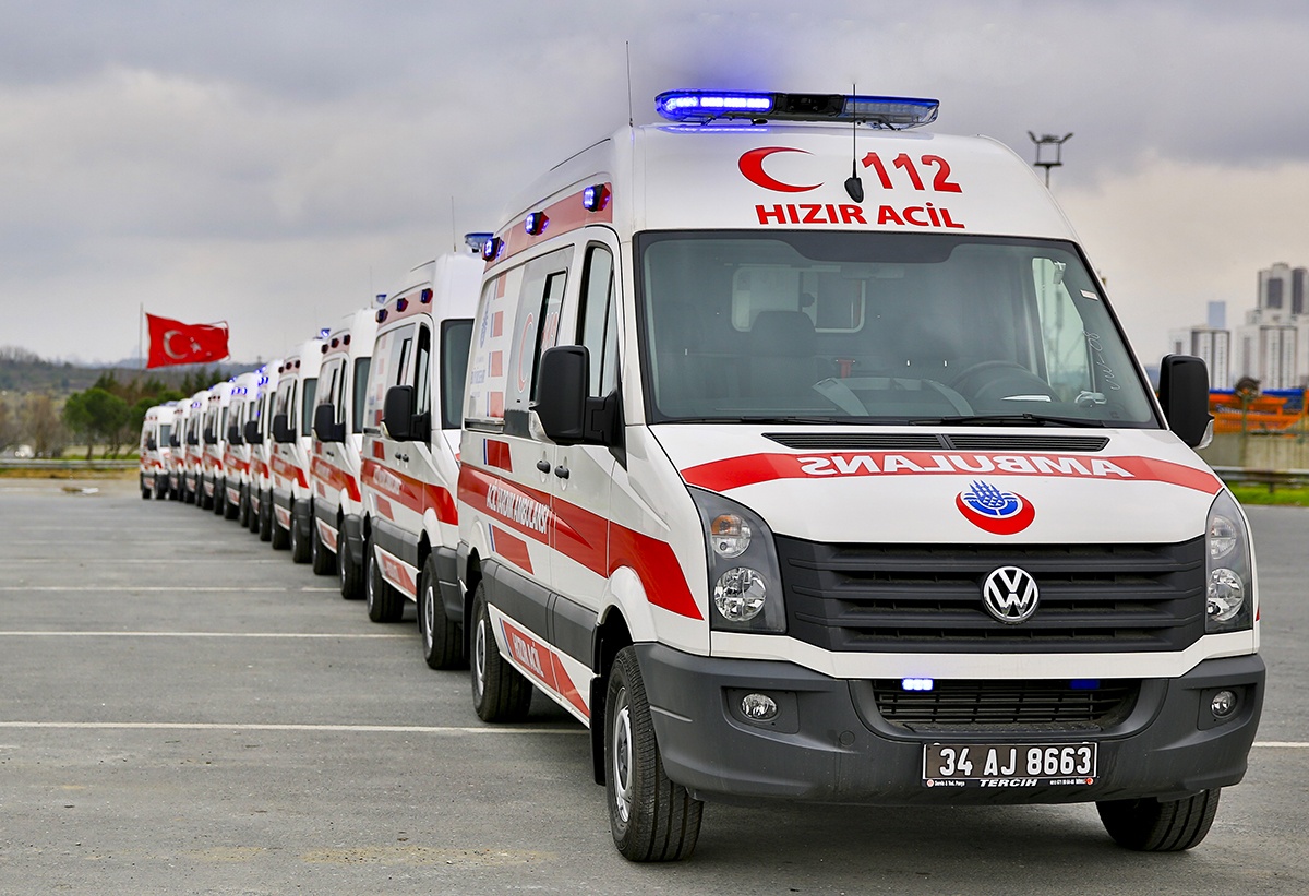 Ambulans Şoförü Nasıl Olunur, Ne İş Yapar, Ne Kadar Maaş Alır?