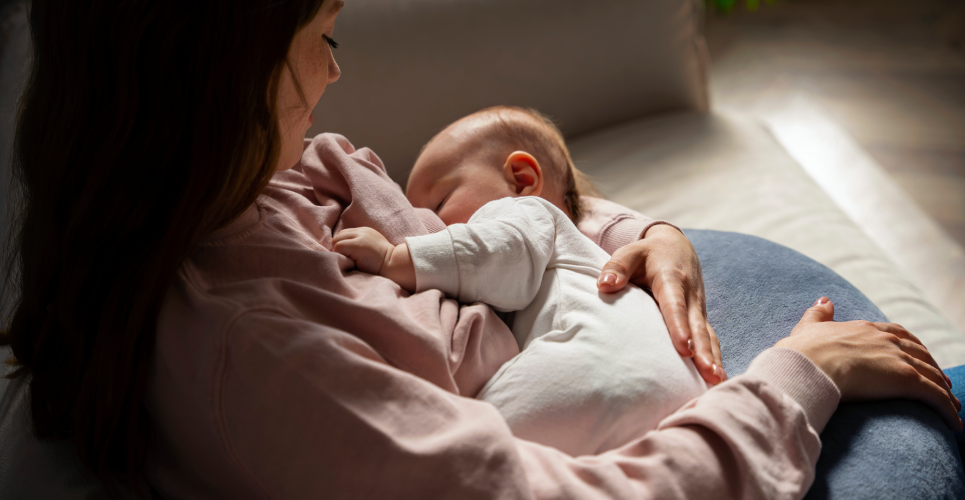 Bebeğin Daha Çok Anne Sütünü Emmesi İçin Neler Yapılabilir