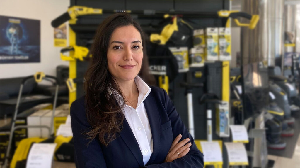 Dijital Pazarlama Müdürü Nasıl Olunur, Ne İş Yapar, Maaşları Ne Kadar?